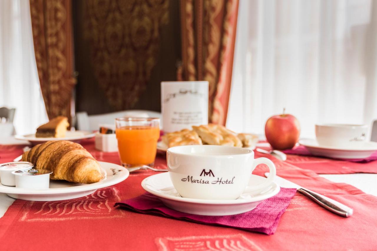 Hotel Marisa Albenga Buitenkant foto