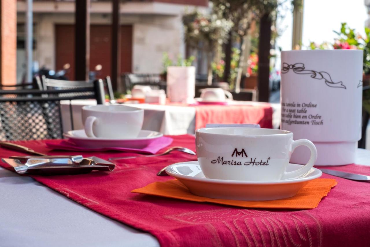 Hotel Marisa Albenga Buitenkant foto
